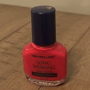 Maybelline Long Wearing Nail Color #21 Crimson Creme